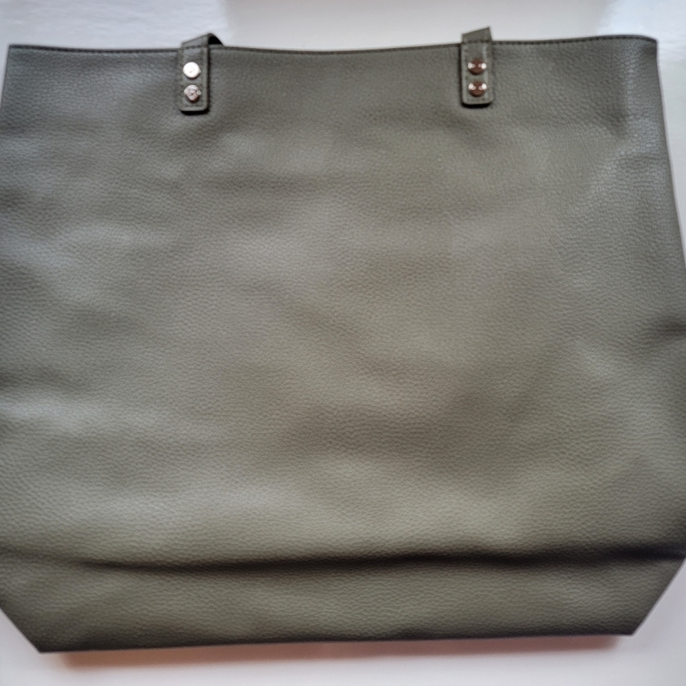 Thirty-one Around Town Tote - Ooh-la-la Olive Pebble